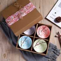 Ensemble cadeau de bols à riz et assiettes en céramique bleu et blanc de style japonais, très vendu, avec un design chinois minimaliste, idéal pour les souvenirs de mariage