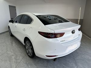 Auto Usado <span class=keywords><strong>Mazda</strong></span> <span class=keywords><strong>3</strong></span> Axela <span class=keywords><strong>2023</strong></span>, 2.0L, Edición Premium, Compacto, Gasolina, Tracción Delantera, Sedán, 6AT, Listo para Enviar - Product Image 4