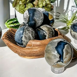 Esfera de Ágata Volcánica Pulida al por Mayor, Piedra Natural Feng Shui de 5.5-8cm para Decoración del Hogar y Regalos - Product Image 4