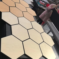 Panneaux acoustiques MDF écologiques personnalisés en gros Akupanel pour salons, bureaux, plafonds, conception 3D, hôpitaux