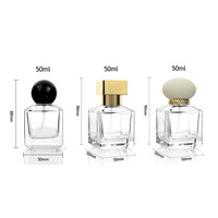 Flacon de parfum coloré de 50 ml en verre épais carré, imprimé sérigraphié, pour huiles essentielles et cosmétiques, vaporisateur de voyage