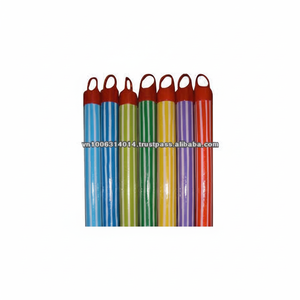 KEGO Vietnam - Palo de escoba de madera verde a rayas de alta calidad con cabezal de PVC y recogedor con revestimiento de color para un rendimiento óptimo - Product Image 1