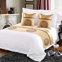 Design moderne Couvre-lit à motif géométrique Écharpe de chemin de lit en polyester écologique pour lits simples King Size pour la décoration d'hôtel