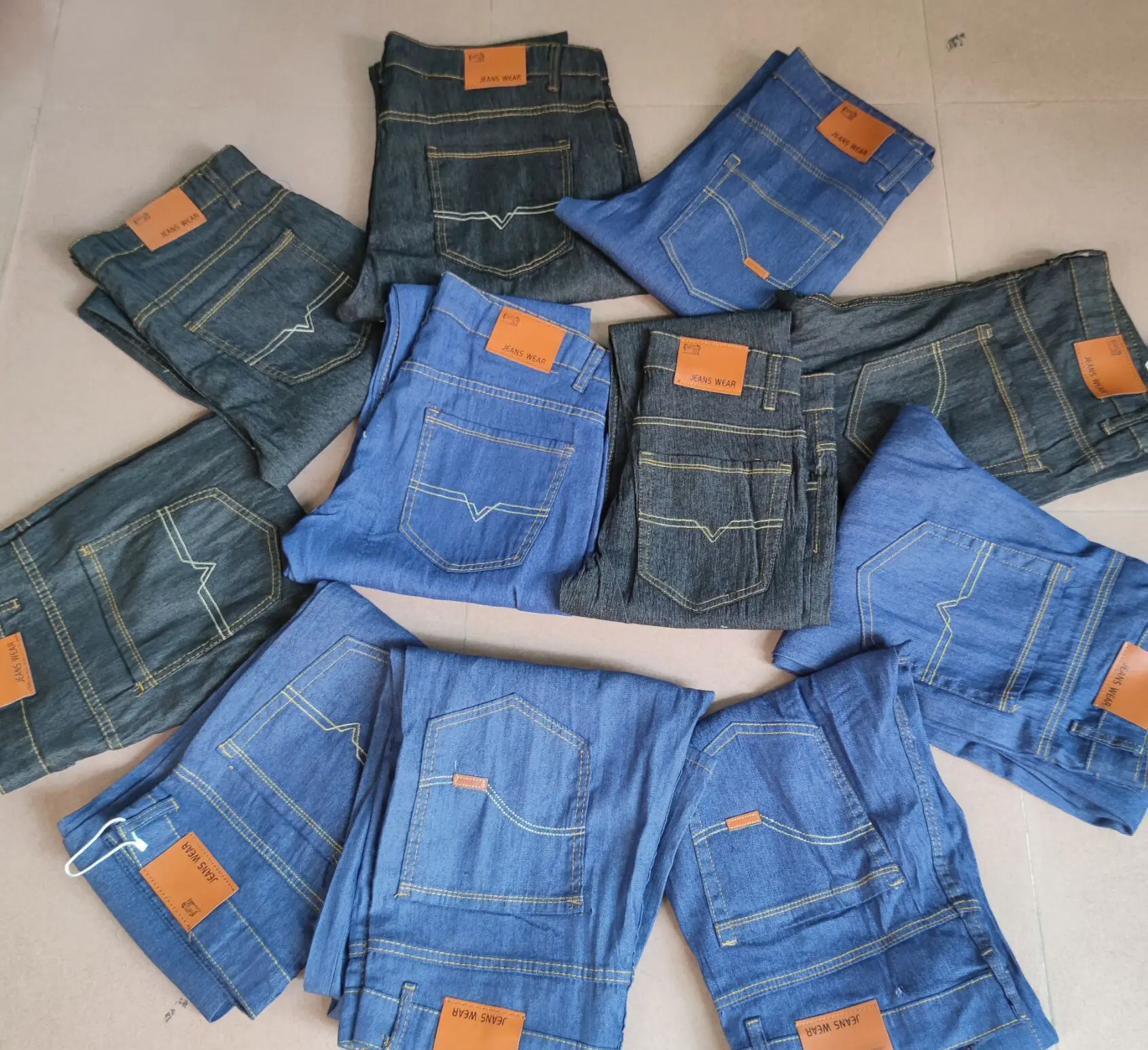 Surplus Apparels Labels Pantalon en jean pour homme et garçon Prix super bas Overstock Jeans en denim Skinny Straight Jeans Pant