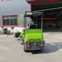Mini-chargeuse compacte sur pneus, petite chargeuse frontale avec godet pour la construction, l'agriculture et l'aménagement paysager