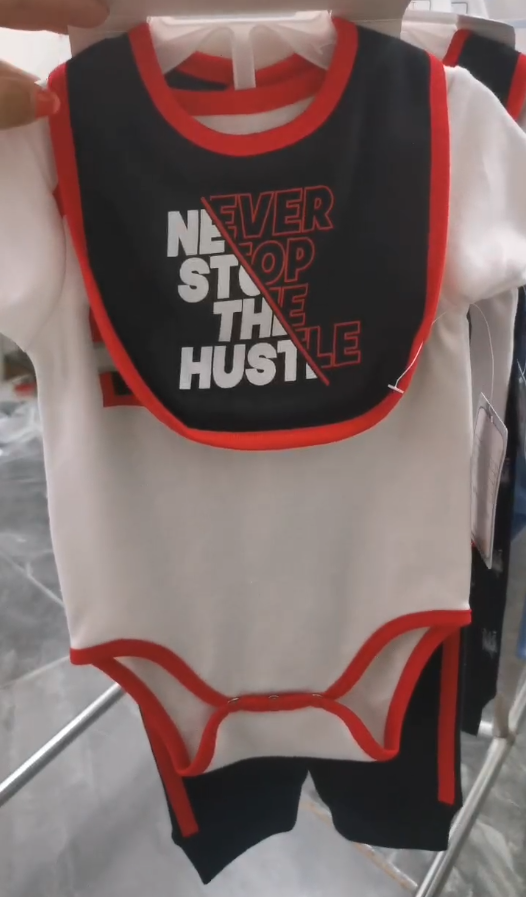 Set di abbigliamento biologico per neonati