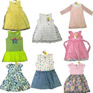 Vente en gros de vêtements d'été pour tout-petits, ensembles de deux pièces pour enfants, vêtements pour bébés, surplus en stock, expédition rapide - Product Image 1