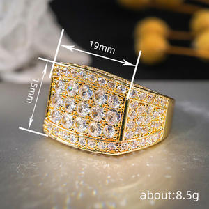 Anello da Cocktail Geometrico T0730 Placcato Oro 18K con Cristalli e Strass, Anello Elegante da Donna per Feste - Product Image 4