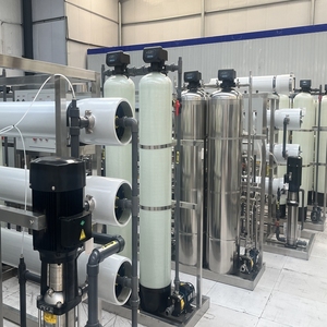 Sistema de purificación de agua potable pura comercial Ultrafiltración RO EDI con motor PLC y componentes de núcleo de rodamiento 220V - Product Image 2