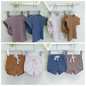 Детский трикотажный комплект из 2 предметов - Product Image 2