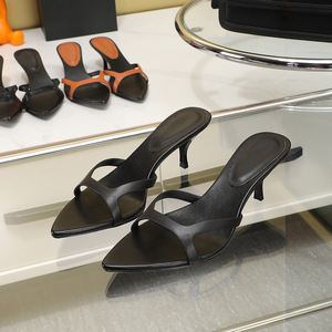 Sandales mules à talon chaton pour femme, inspirées des créateurs, à bout pointu, color block, en cuir verni, à talon chaton, à dos ouvert, à enfiler, confortables et respirantes - Product Image 1