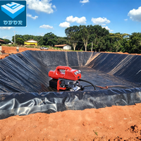 Géomembrane HDPE pour la régulation des eaux de récupération des décharges de déchets et la couverture des piscines