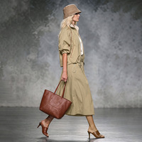 Veste décontractée mi-longue à manches courtes, couleur contrastante, avec cordon de serrage, fermeture éclair, col à revers, ceinture, taille élastique, poches, couleur unie