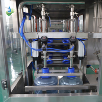 Machine de remplissage automatique d'eau en plastique de 5 gallons, machine de remplissage de jarre d'eau de 20 litres, bouteille d'eau pure de 5 gallons