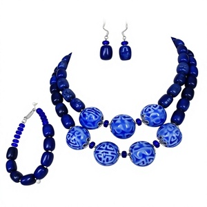 Collier Statement Multicouche de Qualité Supérieure pour Femme, Perles en Résine et Acrylique, Chaîne à Maillons, Design Géométrique, Bijou de Fête, Cadeau - Product Image 2