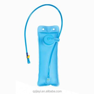 Poche à eau sous pression pour randonnée/vélo/camping en TPU de haute qualité 2,0 L - Product Image 3