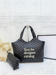 กระเป๋าถือและกระเป๋าสะพายดีไซน์หรูสำหรับผู้หญิง วัสดุ PU ปิดซิป กันน้ำ แฟชั่นฤดูร้อน กระเป๋าถือสุดคลาสสิค - Product Image 1