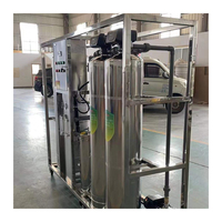 Système de filtration par osmose pour le traitement de l'eau de 500 L pour machine à glace / Machine à eau pure par osmose inverse de 1000 L sur plateforme en acier inoxydable