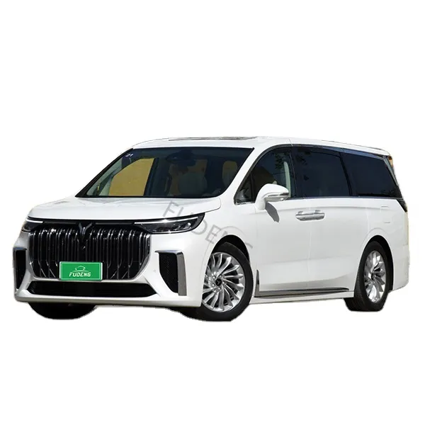 VOYAH Dreamer MPV 5 door 7 seats electric car and oil engine hybrid Euro 6 new energy vehicles