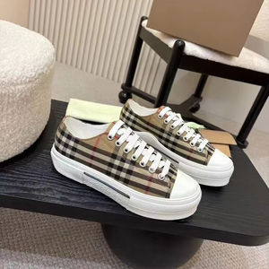 New High-quality Designer Luxury Cushioning Anti-odor Sports Shoes with Popular Skateboarding Style Walking Design - Product Image 1