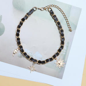 Collar de Moda Europeo Americano con Colgante de Luna, Sol y Estrella, Cadena de Cuero Negro, Gargantilla Unisex, Diseño Geométrico de Aleación de Zinc Dorado - Product Image 2