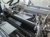 Machine automatique de fabrication de sacs de courrier express type 800 avec pulvérisation de colle thermofusible et système double servo