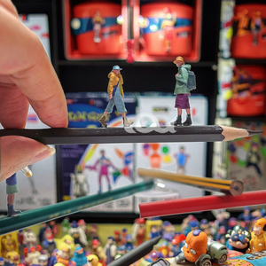 Ingenious Custom 1/64 Scale ABS Resin Mini Figure Model Toy Painted Man Walking <strong>Frozen</strong> <strong>Dress</strong> Woman High Entertainment for - Product Image 4