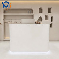 Comptoir de réception incurvé blanc personnalisé, petit bureau d'accueil pour salon de beauté et de coiffure