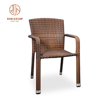 Chaises d'hôtel en osier et Alum, nouveaux espaces, chaises empilables