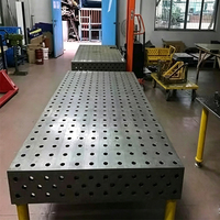 Table de soudage avec trous / Fixation modulaire pour soudage / Table de soudage industrielle / Table de soudage à gabarit / Banc de travail de soudage
