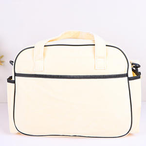 Bolsa para pañales grande, tipo cuadrado, material de felpa con asa para bebés de 0 a 12 meses, uso doméstico. - Product Image 3