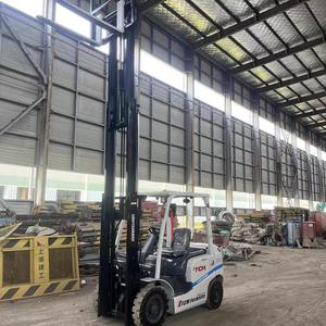 Montacargas Diésel TCM de 2.5 Toneladas de la Mejor Calidad y Precio Económico, Modelo FD25, Originalmente Fabricado en Japón, Montacargas Diésel TCM Japonés a Bajo Precio - Product Image 4