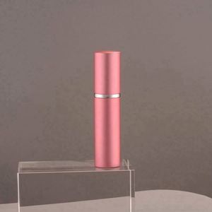 Flacon de parfum OEM 10 ml en métal et verre, rechargeable, vide, avec pompe pulvérisatrice, sérigraphié, MOQ 100 pièces - Product Image 4