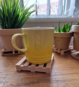 Mini plateau porte-gobelets en bois, ensemble de quatre supports à vin originaux faits à la main en bois - Product Image 2
