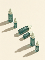 Vente en gros de flacons compte-gouttes en plastique PET ambré de 10 ml et 30 ml avec compte-gouttes pour l'emballage d'huiles essentielles et de sérums