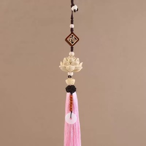 จี้รูปดอกบัวสไตล์จีนพร้อมตัวอักษรฟู่ ของตกแต่งภายในรถยนต์ - Product Image 4