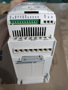 ACS150-03E-02A4-4 ACS150 ซีรีส์ 3P AC380V-480V 0.75KW PLC - Product Image 6