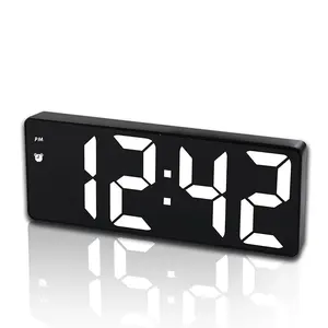 Horloge numérique de bureau/de chevet à LED en ABS, double fonction, avec calendrier, pour bureau et chambre à coucher - Product Image 1