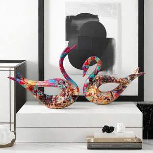 Adorno de Cisnes en Pareja para Decoración del Hogar, Sala de Estar, Mueble Bar, Entrada, Artesanía de Resina Epoxi, Diseño Transfronterizo - Product Image 2