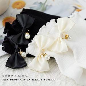 Calcetines con lazo de perlas estilo Lolita, calcetines blancos y negros hasta media pantorrilla para niñas, transpirables y que absorben el sudor - Product Image 1