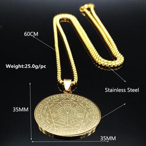 पुरुषों की स्टेनलेस स्टील क्रॉस लिंक चेन हार उज्ज्वल पॉलिश सोने की लुभावनी उत्कीर्ण विचक्राफ्त - Product Image 2