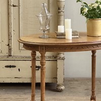 Table d'appoint ovale vintage en bois massif, table basse sculptée de style mid-century, table à thé vieillie pour la vente en gros de meubles de studio et d'hébergement touristique