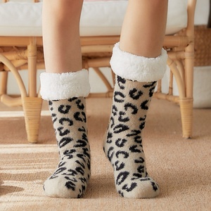Calzini Invernali da Donna e Ragazze, Caldi e Spessi, in Tessuto Leopardato <span class=keywords><strong>con</strong></span> Fodera in <span class=keywords><strong>Pile</strong></span>, Antiscivolo per Interni - Product Image 5