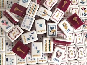 2026 Meilleure vente transfrontalière : Mahjong américain en acrylique bicolore, imprimé à l'intérieur, 160 jetons standard, <span class=keywords><strong>jeu</strong></span> manuel, OEM ODM disponible - Product Image 2