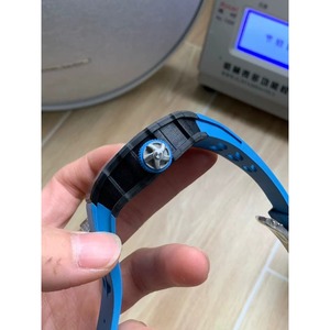 Reloj Mecánico Automático de Lujo con Tourbillon de Fibra de Carbono NTPT, Diseño 5301, para Hombre - Product Image 4