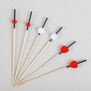 4,72 pouces, paquet de 100, cure-dents en bambou jetables à manche noir et cœur rouge pour apéritifs, boissons, fruits, nourriture - Product Image 6