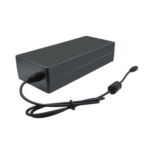 Fuente de Alimentación Conmutada de CA a CC Aprobada por IEC UL ETL RCM SAA, 24 V 8 A, 4 Pines, Cargador de Batería de 192 A, 24 V 8 A para Masajeador Facial - Product Image 1