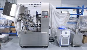 เครื่องบรรจุและปิดผนึกหลอดพลาสติกแบบอัตโนมัติเต็มรูปแบบสำหรับครีมยาสีฟัน นม และสารเคมีชนิดหลอดอ่อนพร้อมระบบทำความร้อนภายใน - Product Image 5