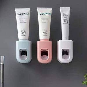 Distributeur automatique de dentifrice mural, presse-tube carré en plastique, support de brosses à dents pour cuisine et salle de bain – Meilleures ventes - Product Image 2