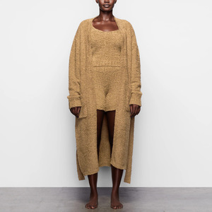 2021 prodotti nuovi set di <span class=keywords><strong>abbigliamento</strong></span> <span class=keywords><strong>donna</strong></span> autunno e inverno moda peluche abito lungo stringato - Product Image 5